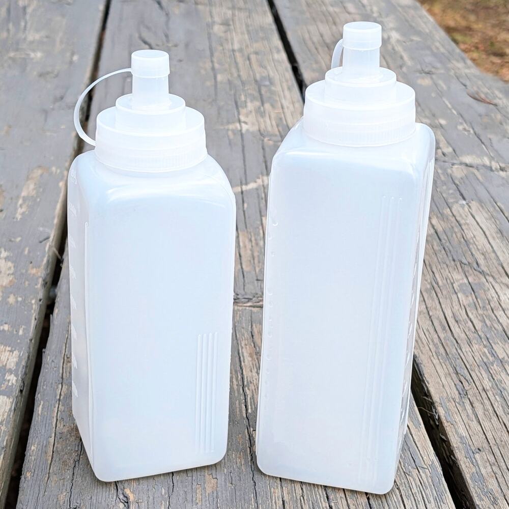 Set of 2 Large Plastic Squeeze Bottles 1000ML & 800ML Condiment Dispensers NWT